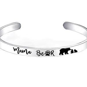 NWOT Mama Bear Bracelet